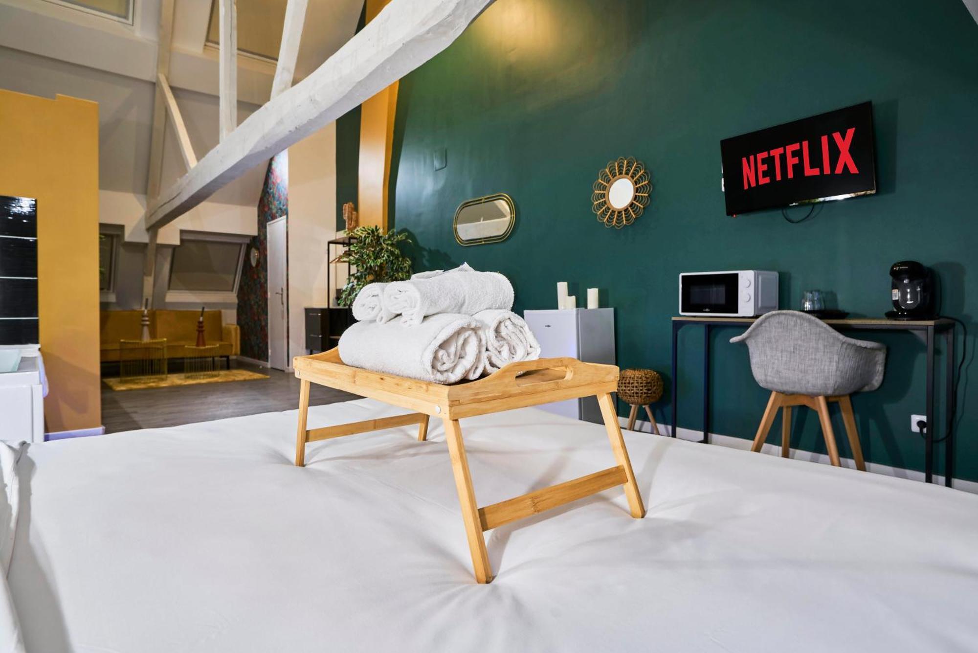 Ng Suitehome - Lille I Roubaix Centre I Grand Place - Balneo - Netflix - Wifi Exterior photo