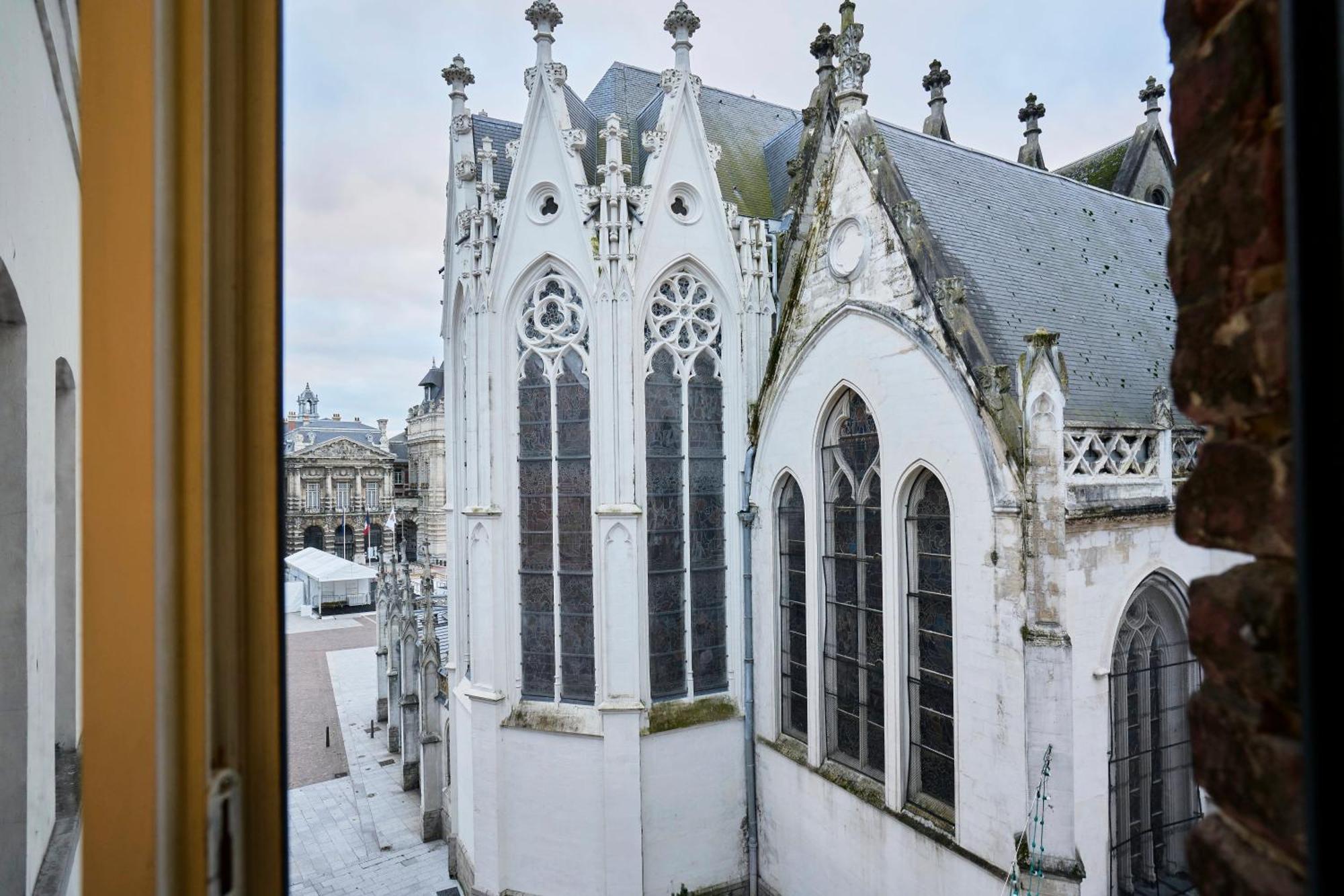 Ng Suitehome - Lille I Roubaix Centre I Grand Place - Balneo - Netflix - Wifi Exterior photo