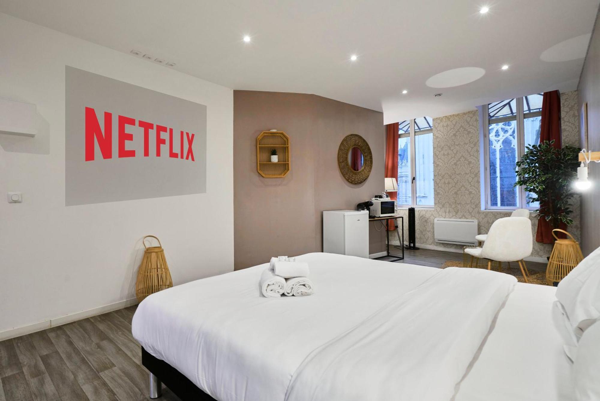 Ng Suitehome - Lille I Roubaix Centre I Grand Place - Balneo - Netflix - Wifi Exterior photo