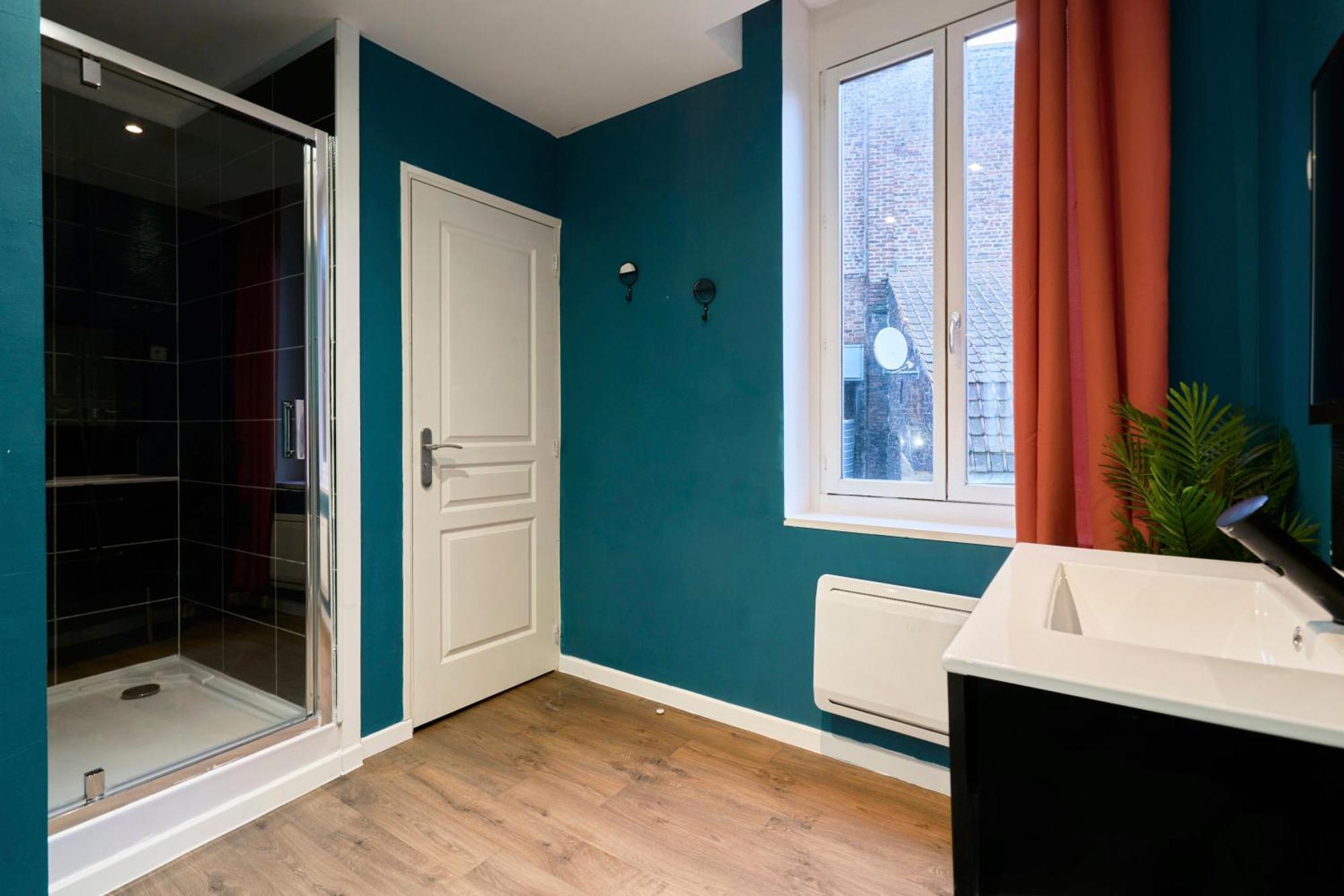 Ng Suitehome - Lille I Roubaix Centre I Grand Place - Balneo - Netflix - Wifi Exterior photo