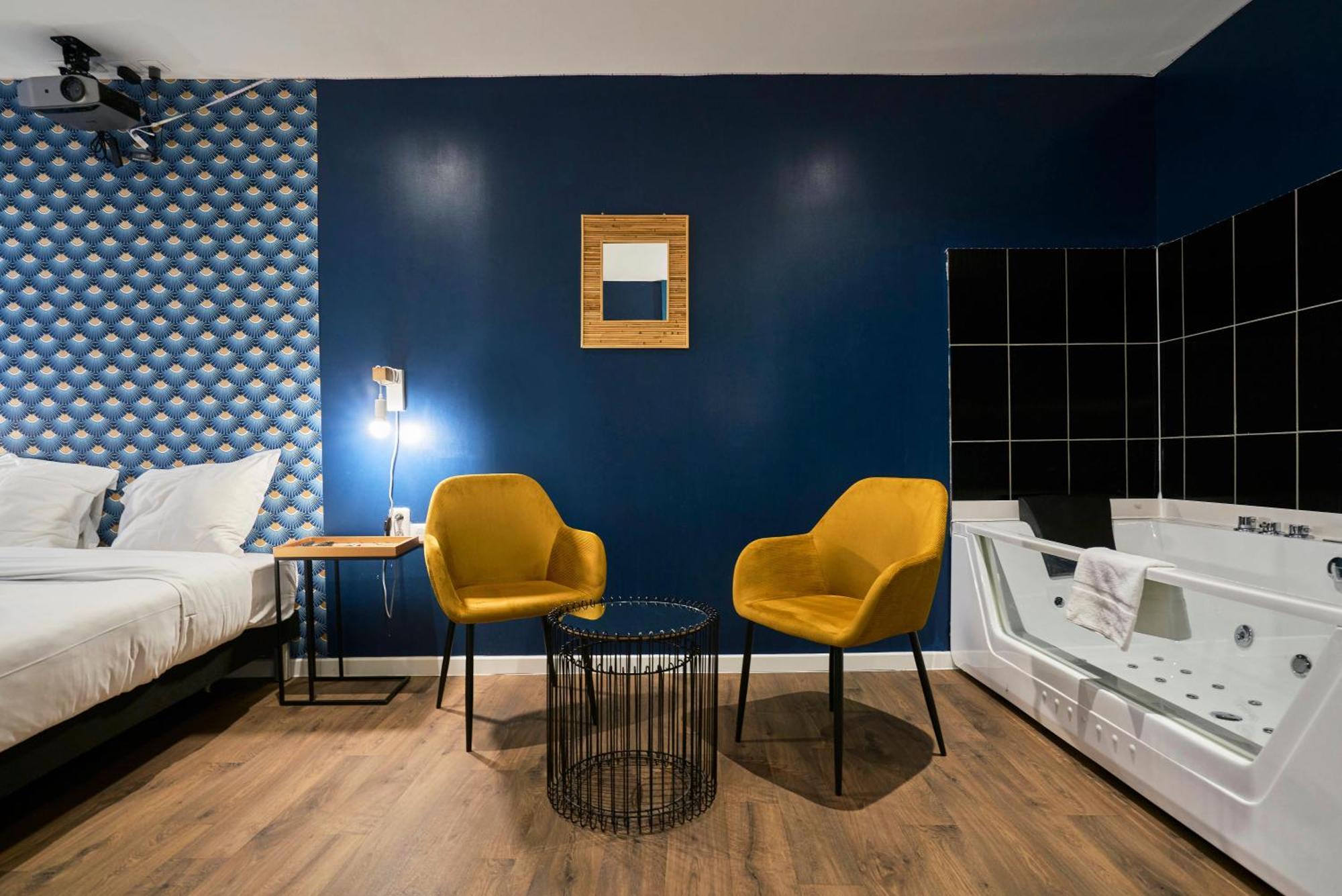 Ng Suitehome - Lille I Roubaix Centre I Grand Place - Balneo - Netflix - Wifi Exterior photo